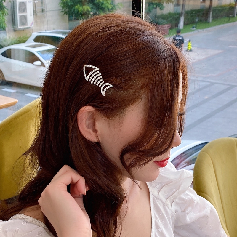 Kẹp Tóc Hình Cá Nhỏ Đính Đá Lấp Lánh Thời Trang Hàn Quốc Cho Nữ