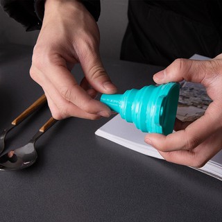 Phễu gấp gọn tiện lợi