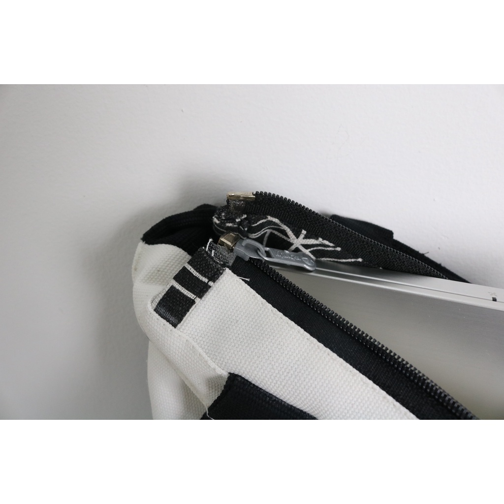 Túi tote/ Túi vải Canvas - GreyScale phù hợp với đi chơi du lịch