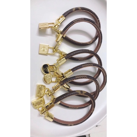 vòng tay thời trang cá tính