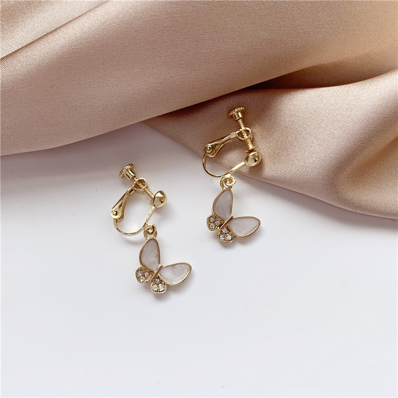 Khuyên tai kim bạc S925 hình bướm đính đá thanh lịch