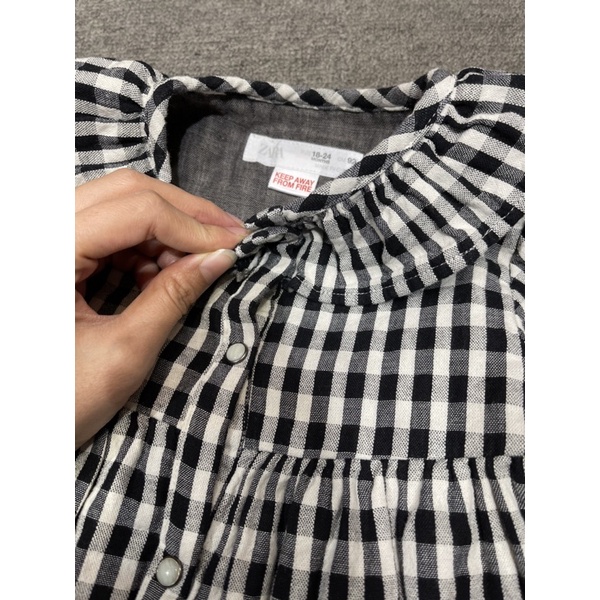 Váy kẻ ô zara bé gái