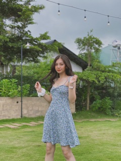 Đầm 2 dây nơ hoa