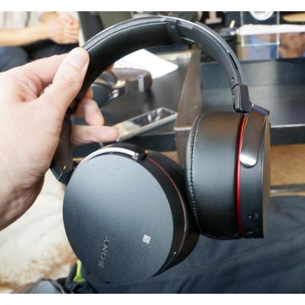 Tai nghe bluetooth Sony MDR-XB950BT