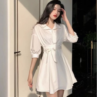 Váy trắng tay bồng thắt nơ eo