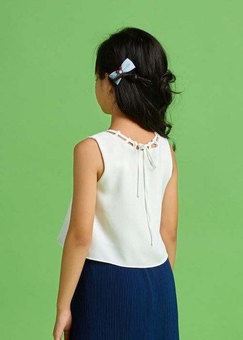Áo croptop dây viền trắng bé gái