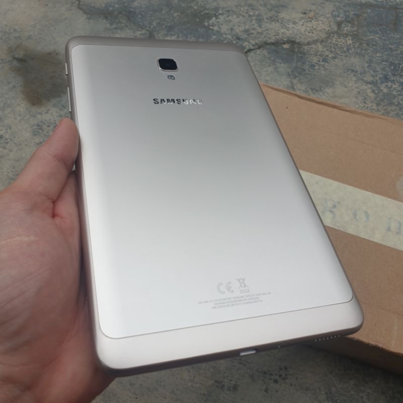 [Đầy đủ phụ kiện] Máy tính bảng Samsung Tab A 8.0 T385, 4G+Wifi, ROM 16GB, RAM 2GB, hàng 99% | BigBuy360 - bigbuy360.vn