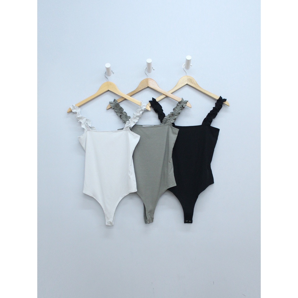 Q9336 - Bodysuit thun gân Double Zero 2 dây bèo, trơn