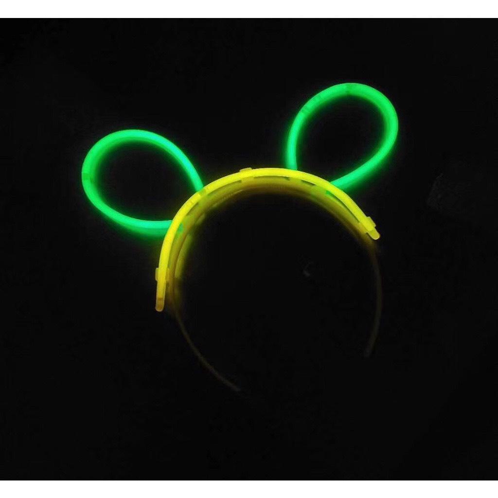 Có sẵn Combo 20 que - 50 que - 100 que phát sáng dạ quang nhiều màu kèm đầu nối tạo vòng tay vui trung thu Noel lễ tết