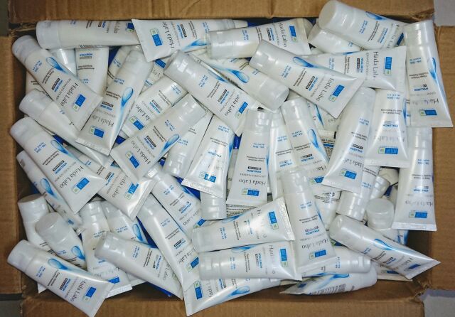 Kem rửa mặt dưỡng ẩm Hadalabo 20g | BigBuy360 - bigbuy360.vn