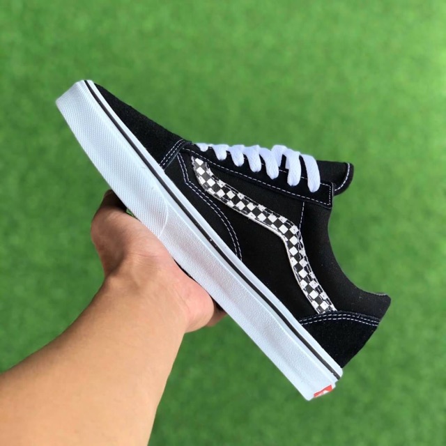 Giày Vans Old Skool Phối Sọc Trắng Đen Cá Tính Trẻ Trung