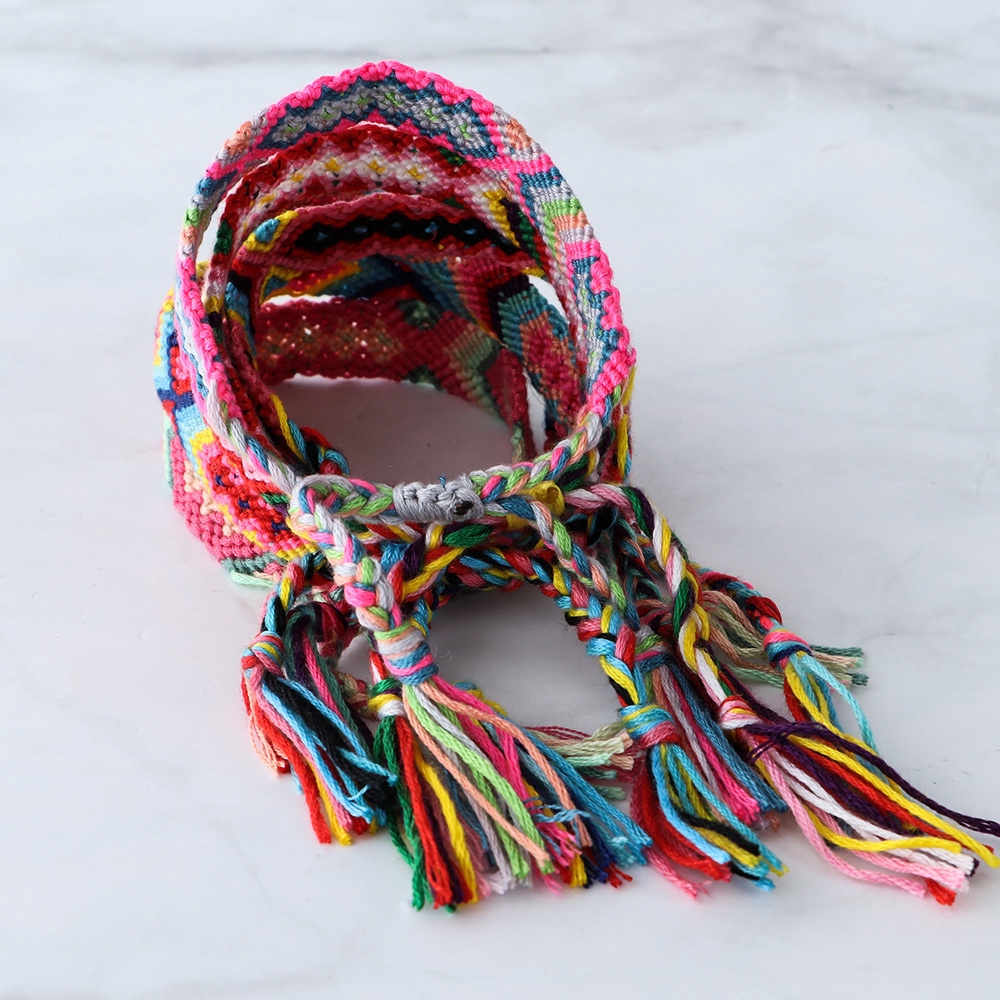 [Mã FA35 giảm 35K đơn 100K] Vòng tay dây cotton nhiều lớp đính trang trí nhiều kiểu dáng | BigBuy360 - bigbuy360.vn