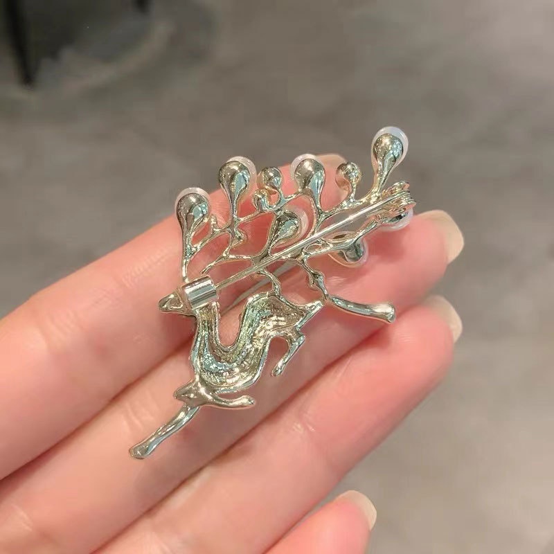 Trâm Cài Áo Hình Chú Hươu Đính Đá Đơn Giản Thời Trang Cho Nữ