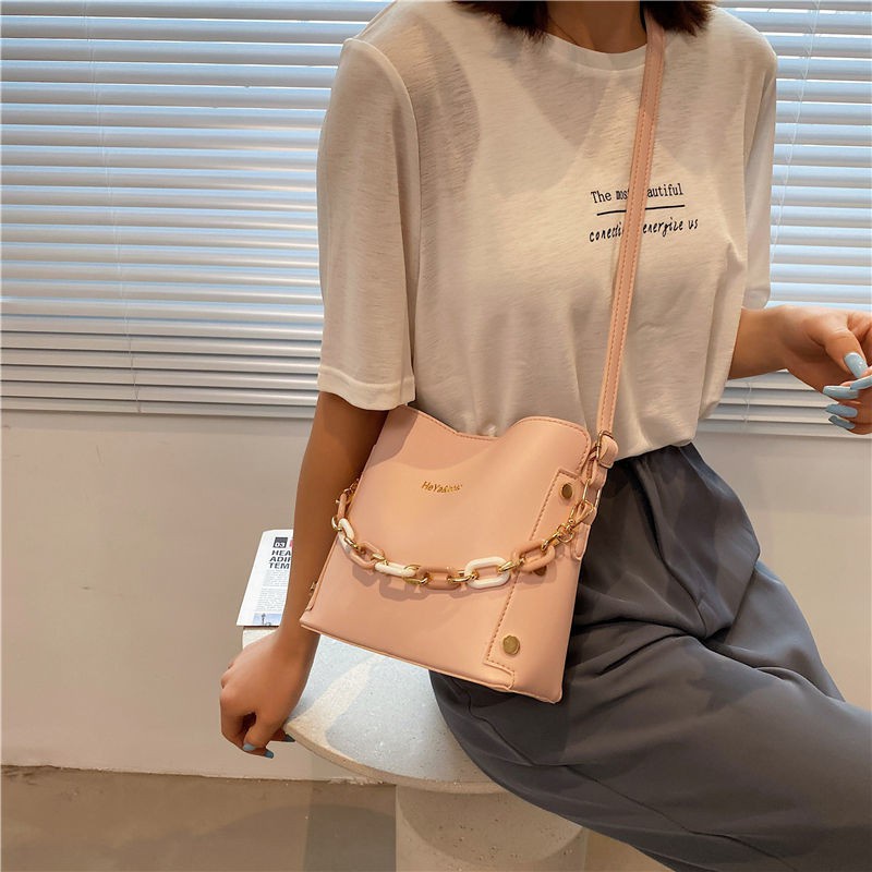 New Simple Texture Chain Bucket Bag For Women 2021 New Trendy All-Match High Sense All-Matching Ins Internet Celebrity c