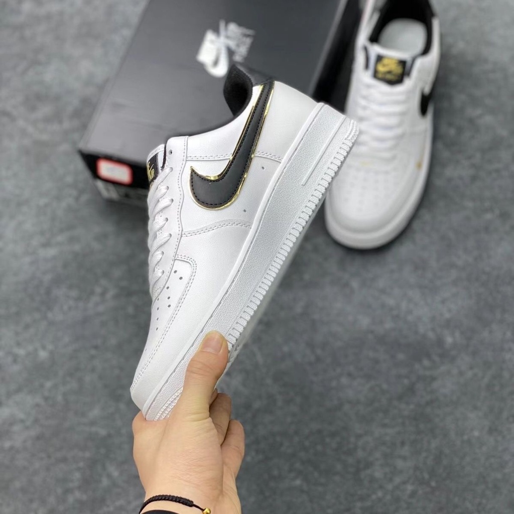 Giày thể thao nam nữ AF1 Trắng móc đen vệt vàng cổ thấp - Giày sneaker air force 1 Black Gold nam nữ Full Box