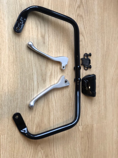 Tay thắng xe Vespa sprint 2020