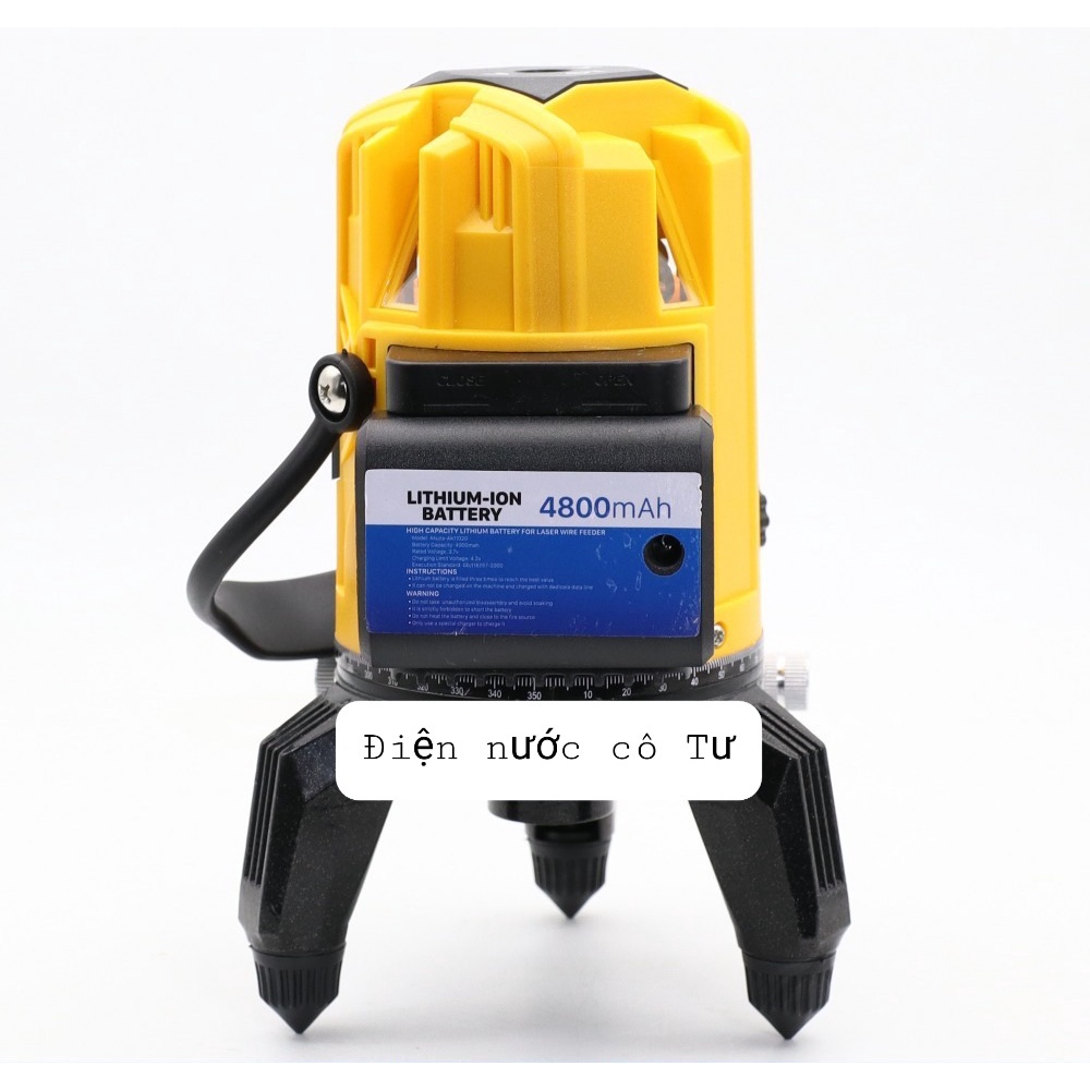 Máy cân bằng laser 5 tia xanh AKUZA A32X
