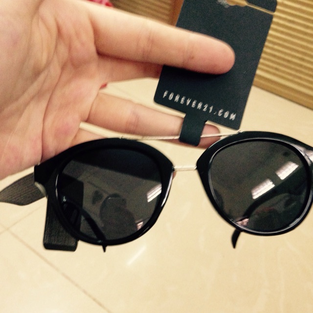 kính F21 chuẩn Auth