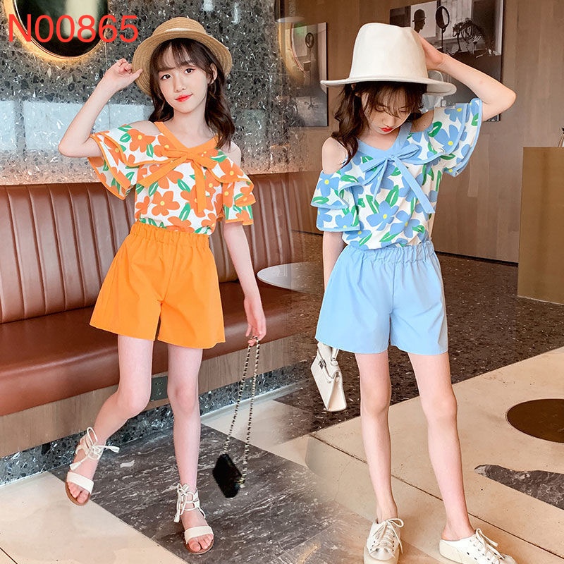 Set quần sooc & áo hoa tay bồng hở vai họa tiết hoa cho bé gái 14-35kg (N00865)