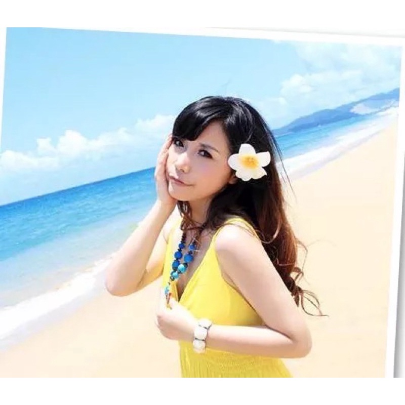 cài hoa sứ đi biển siêu dễ thương