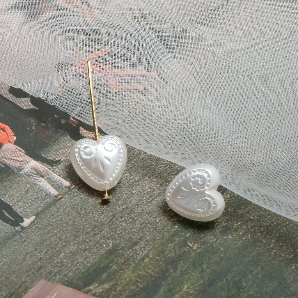 Set 10 Hạt Xỏ Lỗ Hình Trái Tim Nhiều Màu Sắc 11mm Dùng Để Làm Đồ Trang Sức Thủ Công