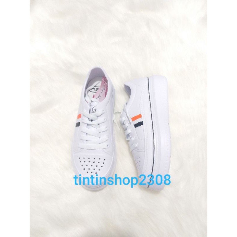 Giày nhựa thể thao trắng siêu nhẹ đế 3 phân thời trang