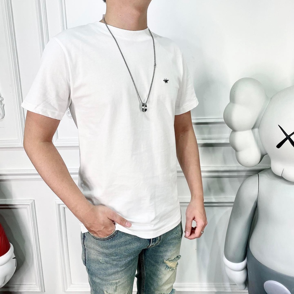 Áo T-shirt Dior trơn thêu ong 2022