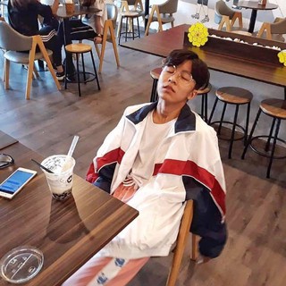 ÁO KHOÁC DÙ LINE ĐỎ- CỔ BẺ UNISEX