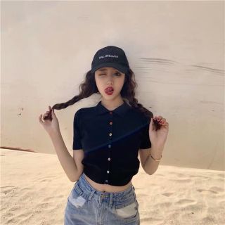 Áo croptop thun gân nút màu cá tính