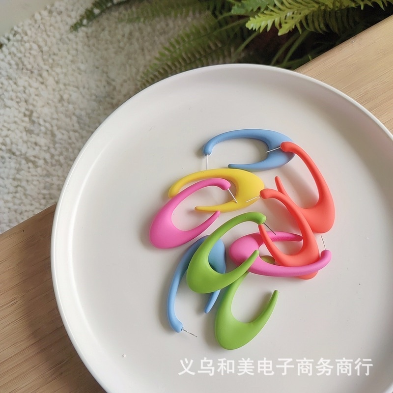 Hoa tai khuyên tai màu sắc mùa hè siêu xinh