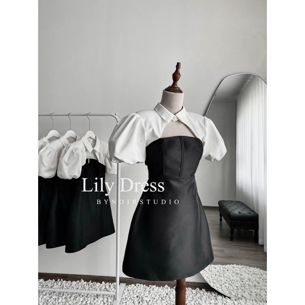 Váy khoét ngực cut out xinh xắn