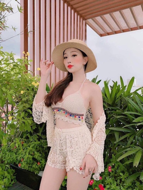 Set biển hot hit Huyền Bé - set 3 món - áo bra đan móc tua đệm ren + quần sooc ren xếp vạt trước - choàng- có tách rời