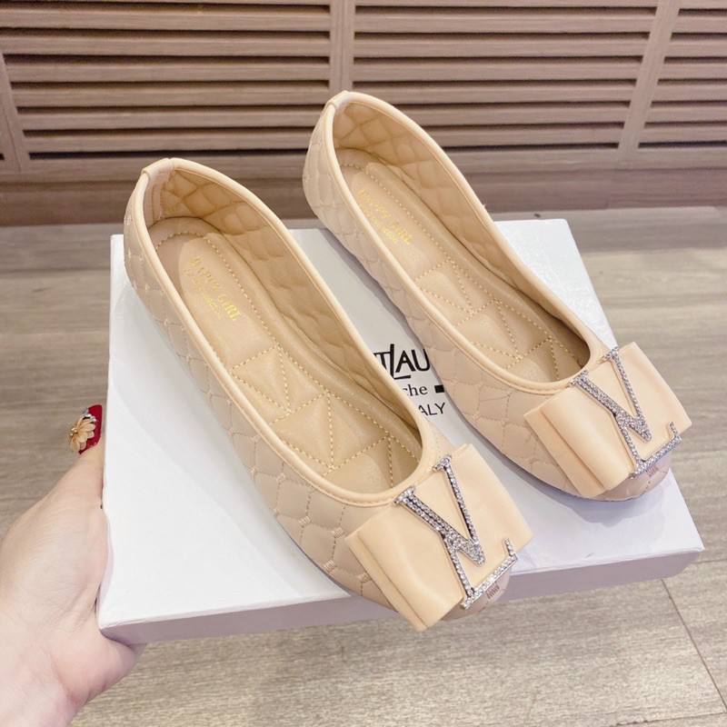 GIÀY BÚP BÊ DA PHỐI KHOÁ L.V ĐÁ MỚI