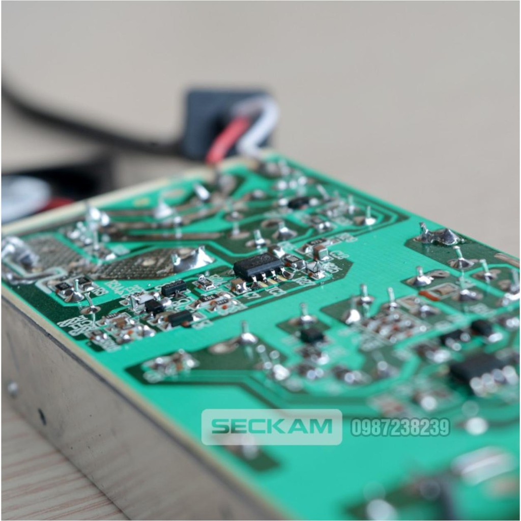 Sạc pin LiFePO4 tự động ngắt khi đầy pin “hàng cực chất”