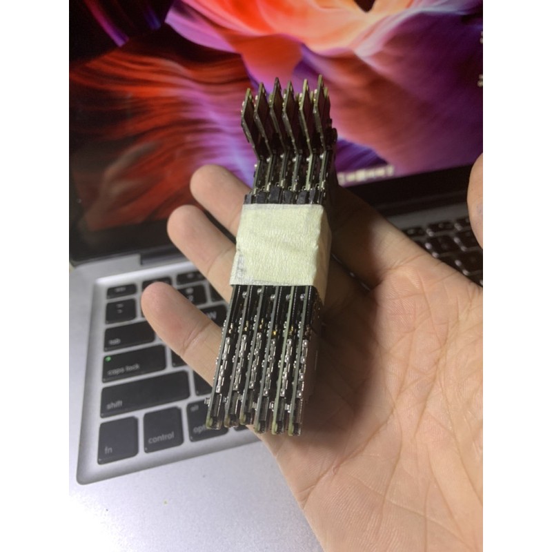 Main IPHONE 4S ICLOUD  hiện vào màn trong quốc tế