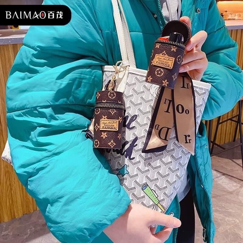 Móc khoá hình túi đựng son mini phong cách Retro