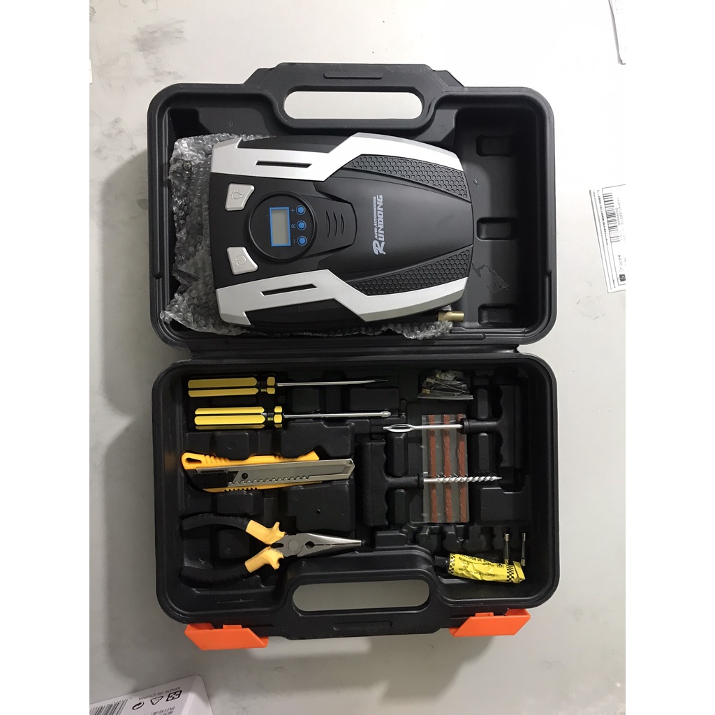 Máy bơm lốp xe Ô tô tăng áp 12V Mini điện tử Tự Ngắt Rundong AC.980F kết hợp bộ dụng cụ sửa xe đa năngg