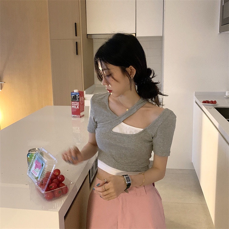 Áo thun croptop COZOKC tay ngắn thiết kế quyến rũ thời trang