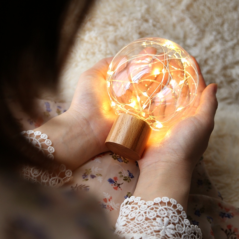 Đèn led Ngủ Để Bàn Họa Tiết Bầu Trời Sao Lãng Mạn Sáng Tạo