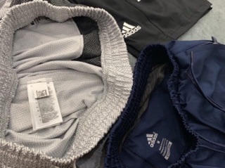 Quần short adidas
