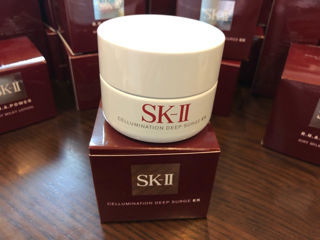 SKII KEM DƯỠNG TRẮNG DA CELLUMINATION DEEP SURGE EX 50g