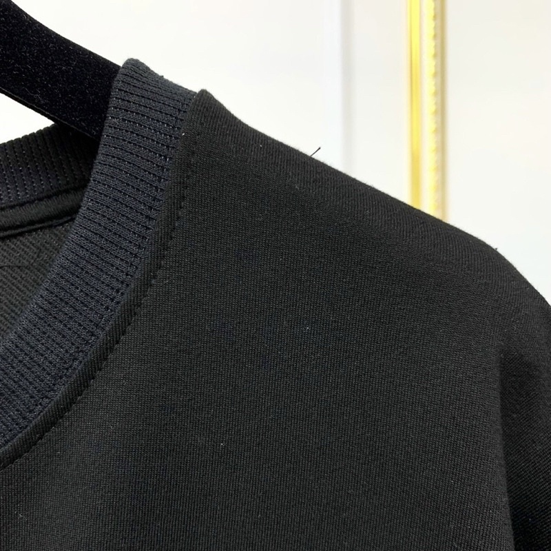 Áo nỉ swearter nam nữ Unisex thêu túi ngực vải bò dệt chữ xích chéo monogram đơn giản dễ phối đồ
