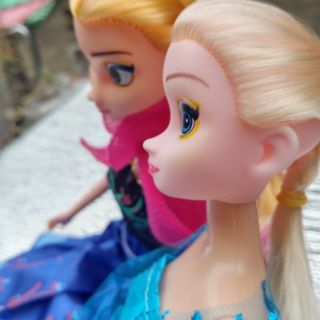 Cặp Búp bê Elsa và Anna