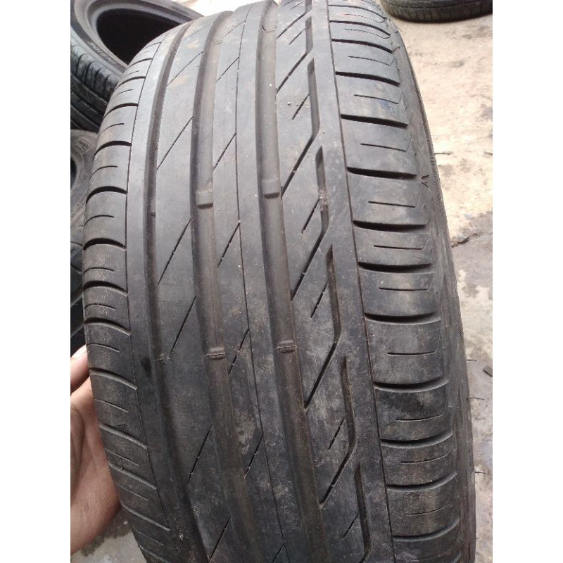 lốp.225/50r17