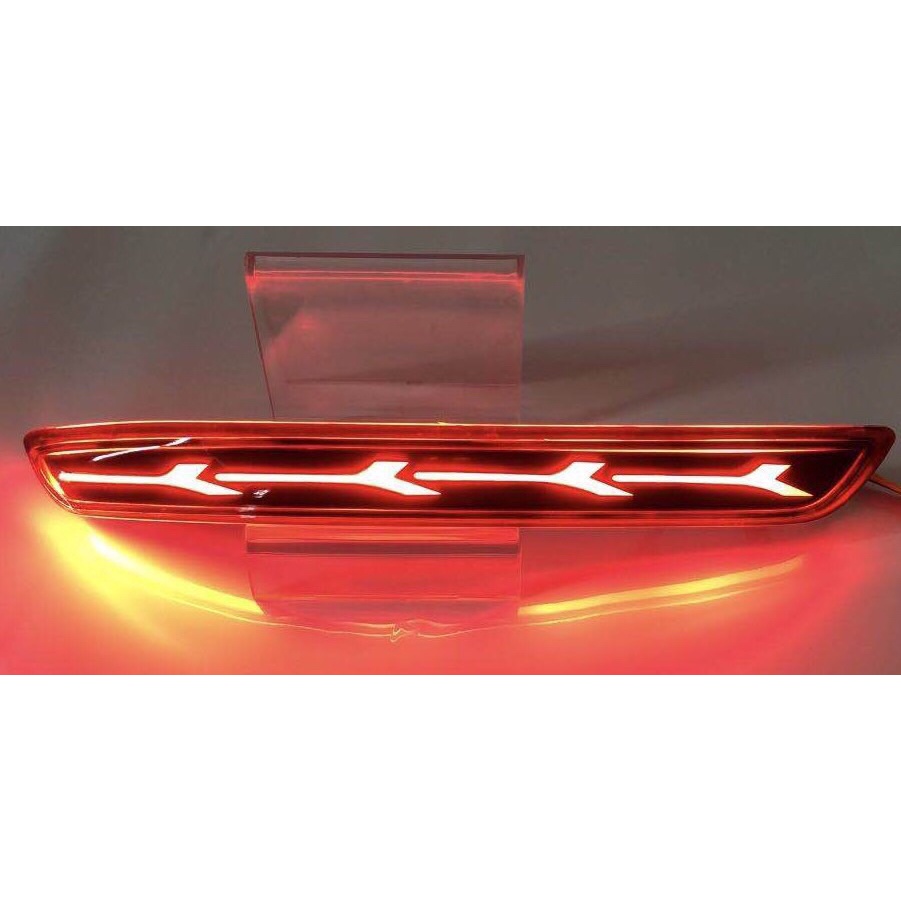 Đèn Led gầm cản sau cho xe Toyota Innova & Ventuner Đời 2016 đến 2022 3 chế độ