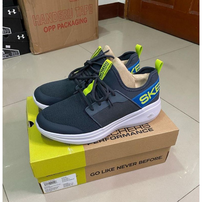 Giày Thể Thao Skechers Chính Hãng Cá Tính