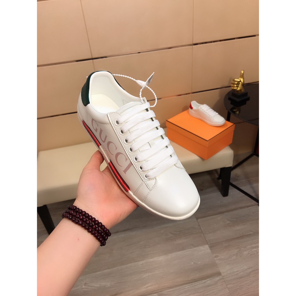 Giày sneakers nam da thật GUCCI GG GC thiết kế đơn giản nhưng vẫn mang đến nét trẻ trung, năng động