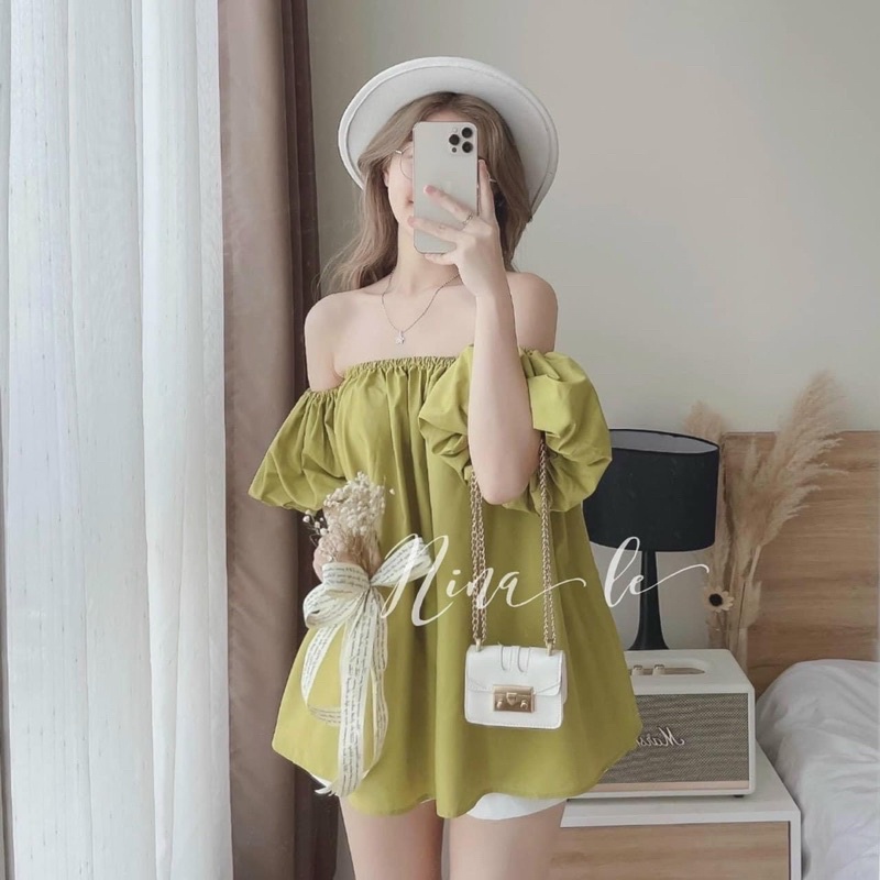 Áo trễ vai tay bồng