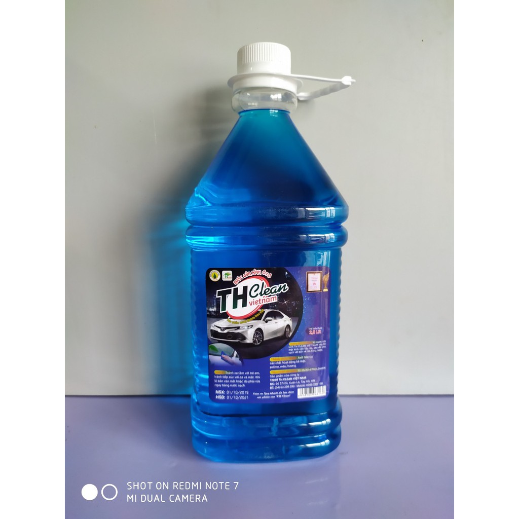 Nước rửa kính ô tô TH Clean can 2.5 lít