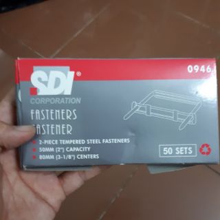 hộp 50 kẹp sắt loại xỏ vô tài liệu đã bấm lỗ